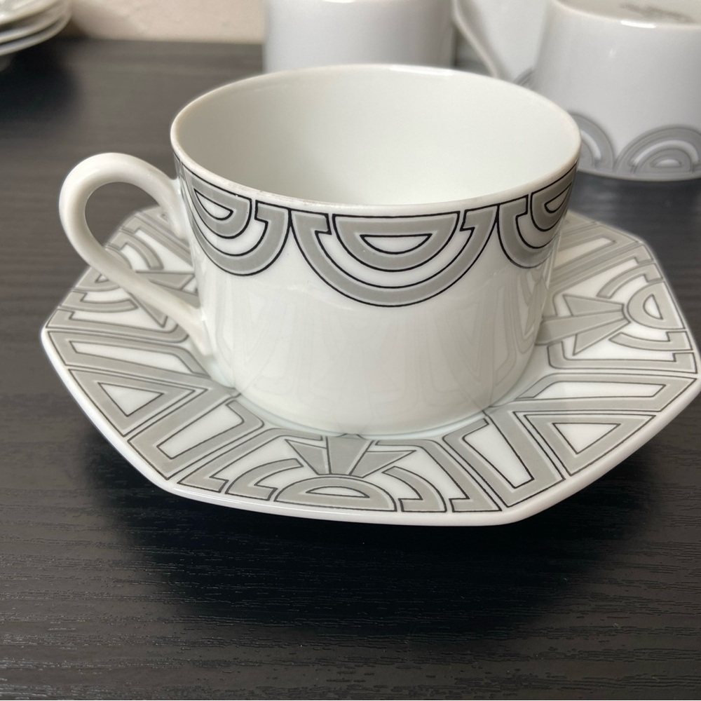 Fitz And Floyd 4 Cups & 4 Saucers The Ritz Grey Pattern Art Deco